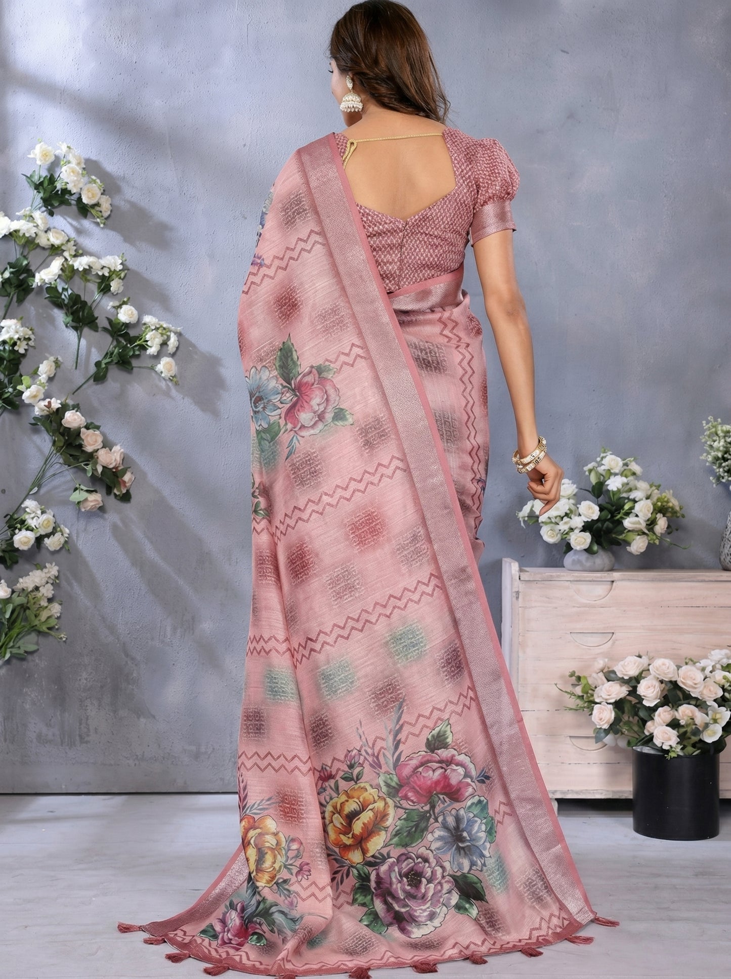 Women's Floral Digital Printed Lilen Simer Blouse Sarees