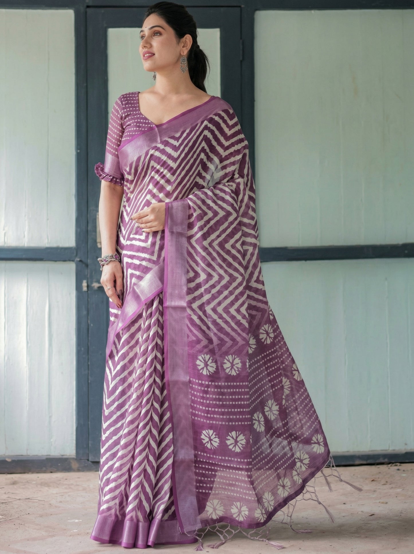 Women's Floral Digital Printed Lilen Blouses Sarees