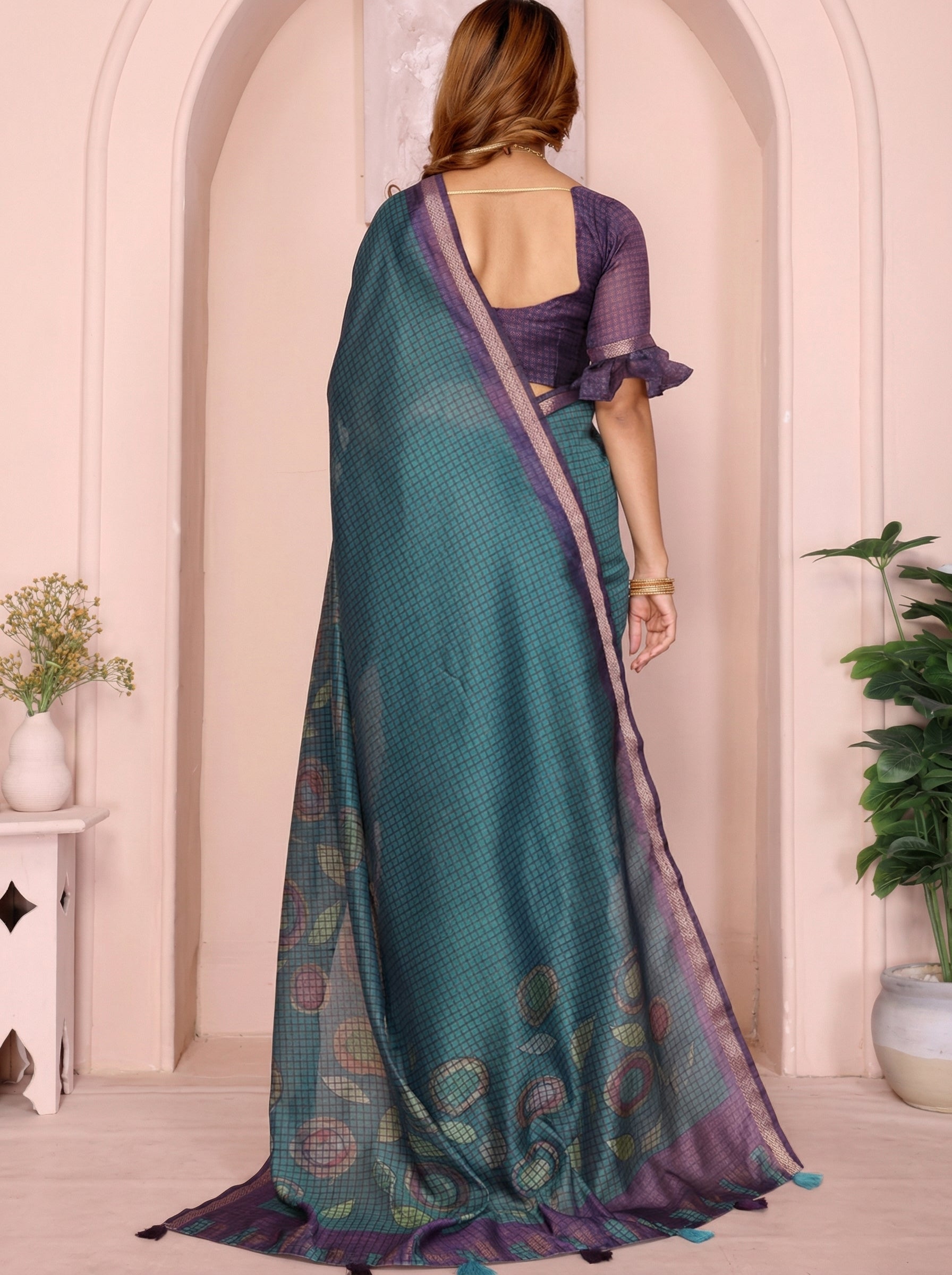 Women's Digital Printed Checks Leaf Motifs Chandari Blouse Sarees
